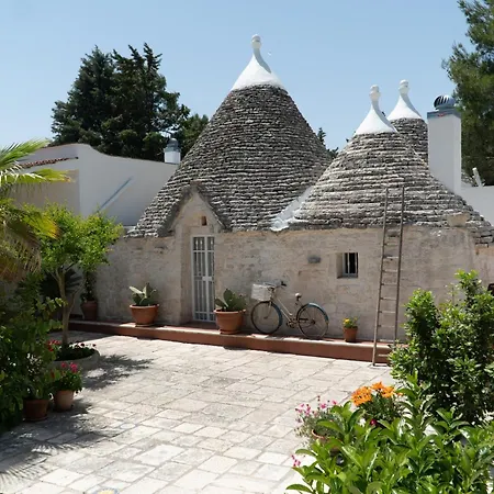Dimora Dei Trulli Villa Santa Lucia (Brindisi)